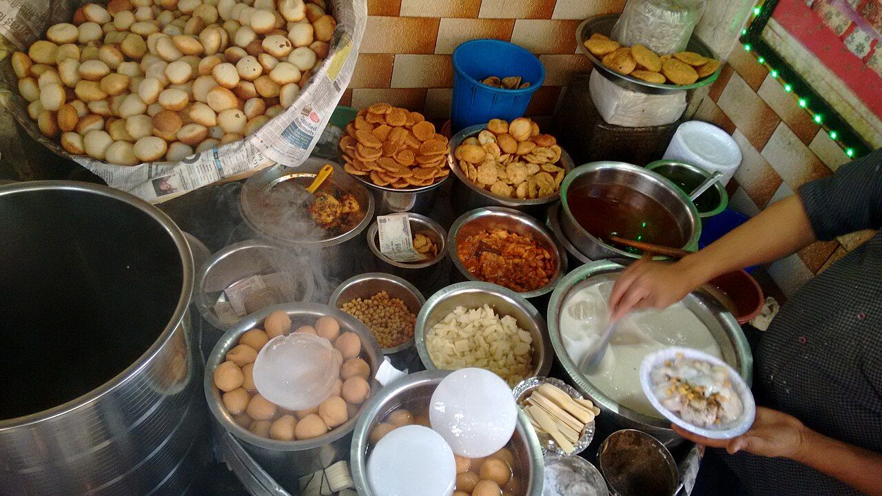 A chaat stall in Chawri Bazar, Old Delhi